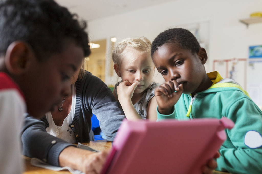 Integrating Technology in Early Education: Pros and Cons